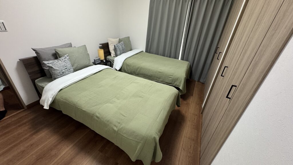 1009102220_68e70e4c03dcf