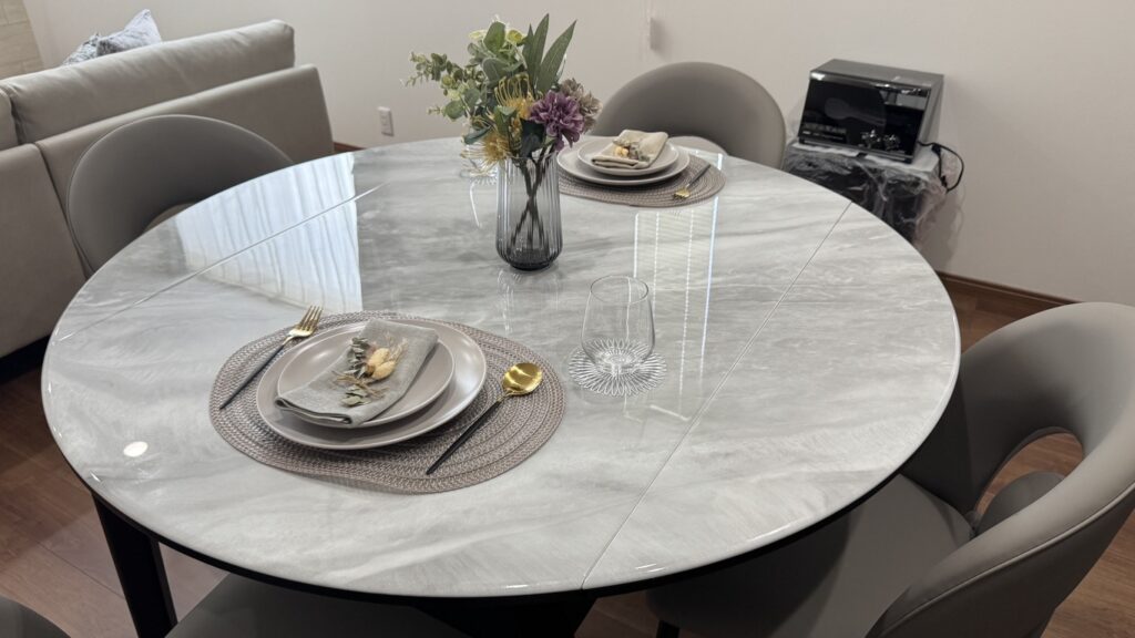 1009102221_68e70e4d180d6