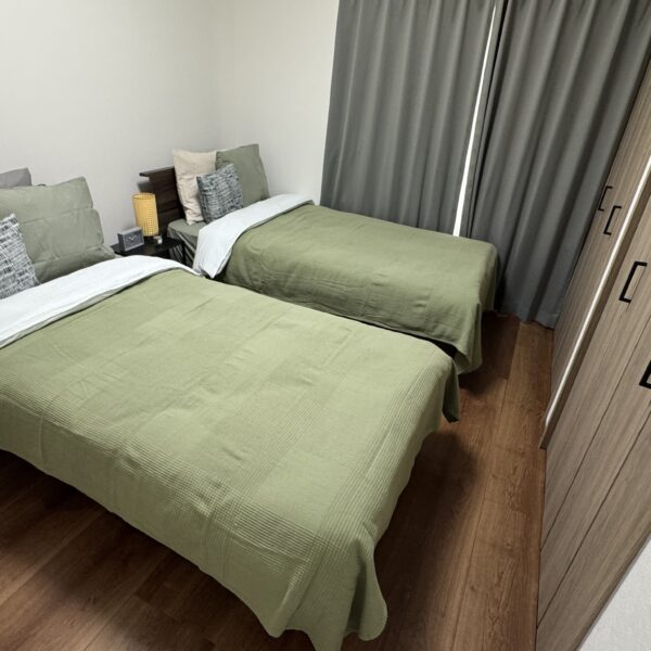 1009102220_68e70e4c03dcf